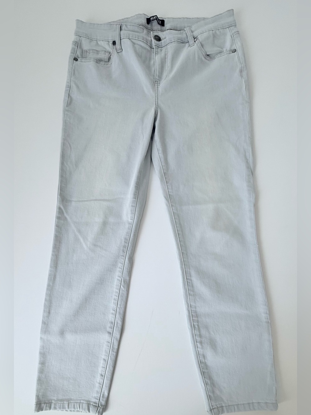 Buffalo David Bitton Women's Skinny Capri Jeans in Light Wash Denim